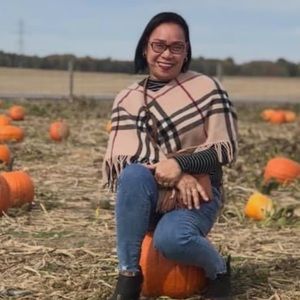 Meet your Posher, Ma theresa